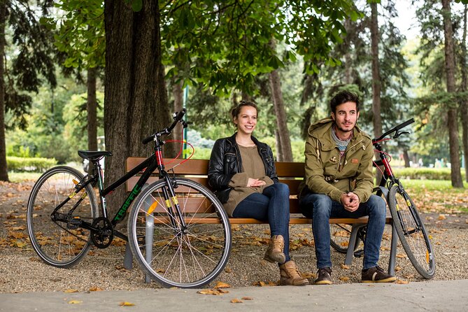 1-Day Bike Rental in Budapest - An Evening Ride With Lights and Locks