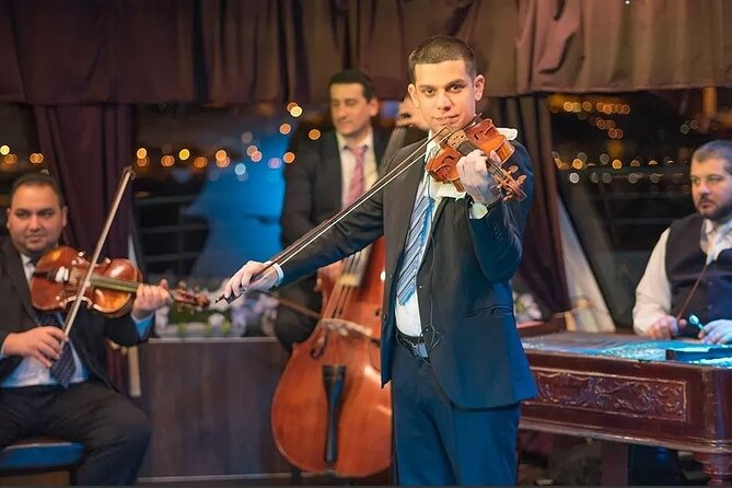 4 Course Dinner Cruise with Operetta, Folk Show and Welcome Drink - The Danube route and Budapest’s night views