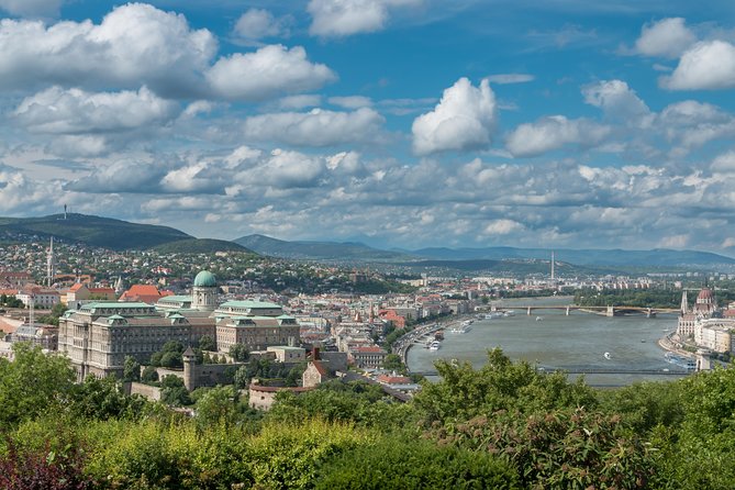 4 hours long private minivan tour in Budapest - Parliament and Szabadsag ter on the Pest Side