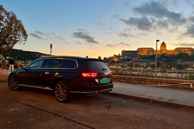 8-hour private Budapest city tour by car / minivan - Why a private car works well in Budapest