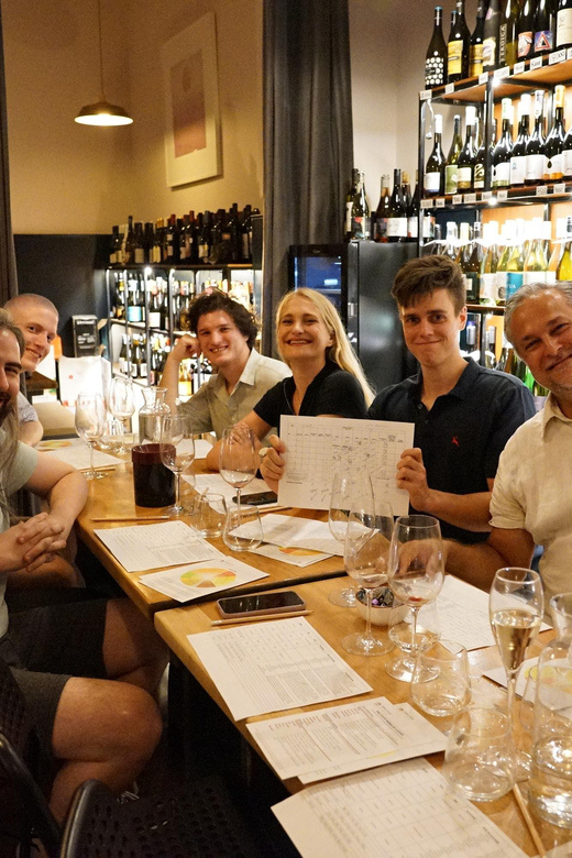 8-Tier Hungarian Wine Tasting in a Cozy Downtown Wine Bar - Three white wines and Hungary’s regional character