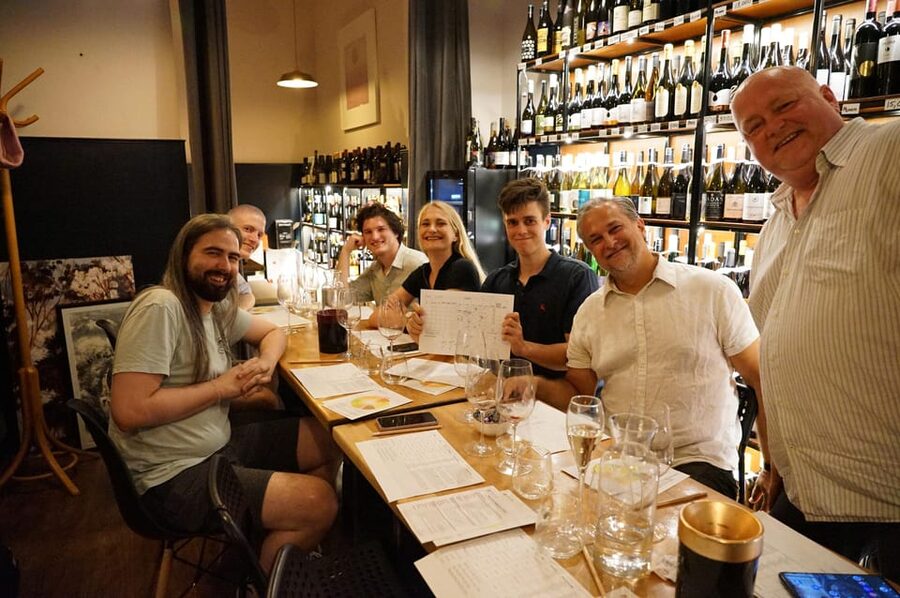 8-Tier Hungarian Wine Tasting in a Cozy Downtown Wine Bar - Why the social setting adds value