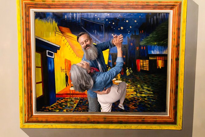 Adult Ticket in 3D Gallery Budapest - The Staff Make More Difference Than the Paintings