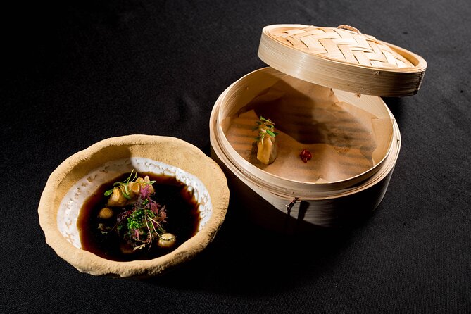 Audio visual multi-sensory chefs journey dinner experience - Japan offers tuna tataki with a sharper edge
