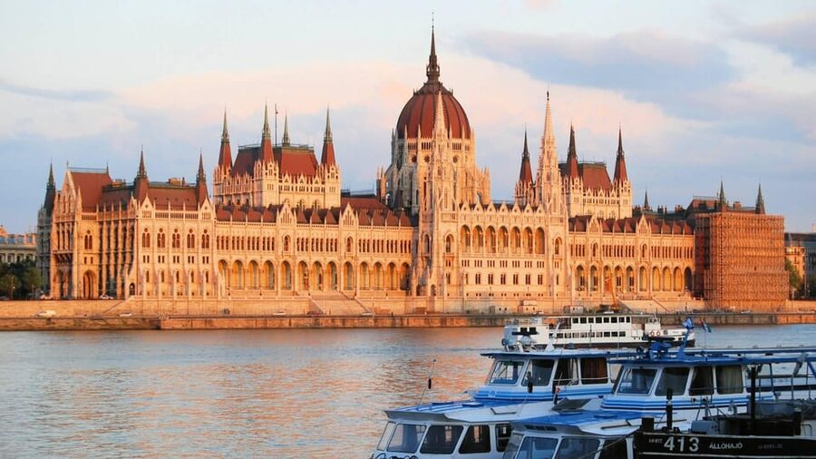 Best of Budapest: Private Walking Tour with a Local - Key points to know before booking