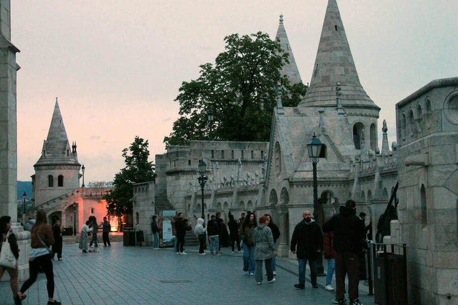 BloodThirsty Hungary: Walking tour & Dark Historical Stories - Hadik’s statue and the Zsolnay fountain