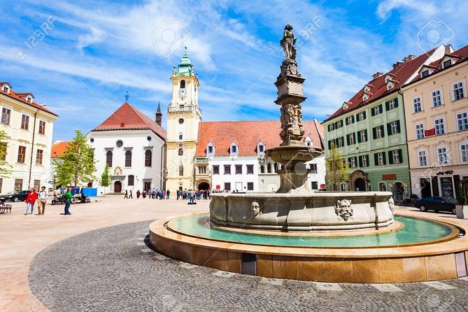 Bratislava, one day private trip from Budapest with guide! - Slovak Food, Gipfel Pastry, and Free Time