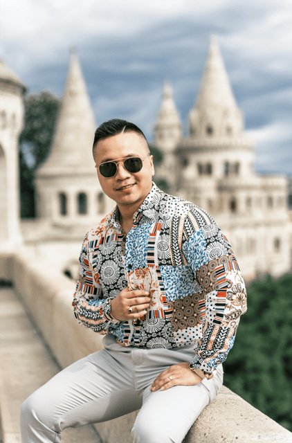 Buda Castle: Private photoshoot with a local guide - Is $84 per person a fair price?