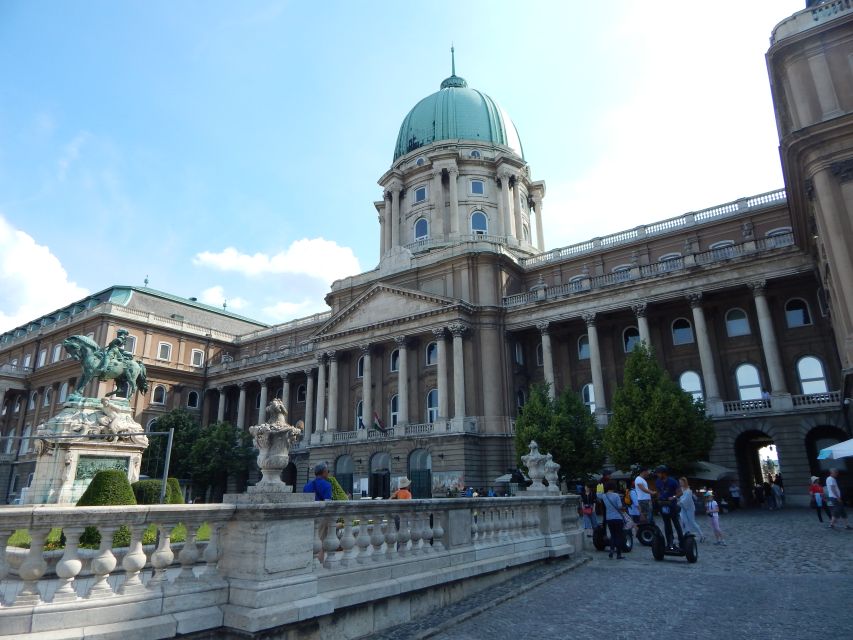 Buda Castle: Private Walking Tour - Key points at a glance
