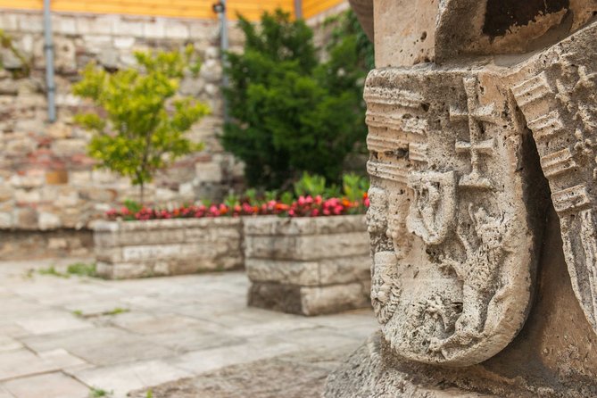 Buda Castle Quarter Walking Tour - Why a private walk works well in Buda