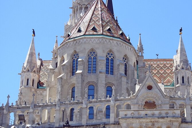 Buda Castle Tour: Fisherman's bastion and hidden gems - Sándor Palace and the Carmelite Monastery