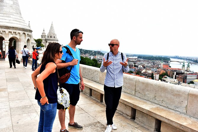 Buda Castle Walking Tour with Matthias church entry, Cake&Coffee - Key points to know before booking