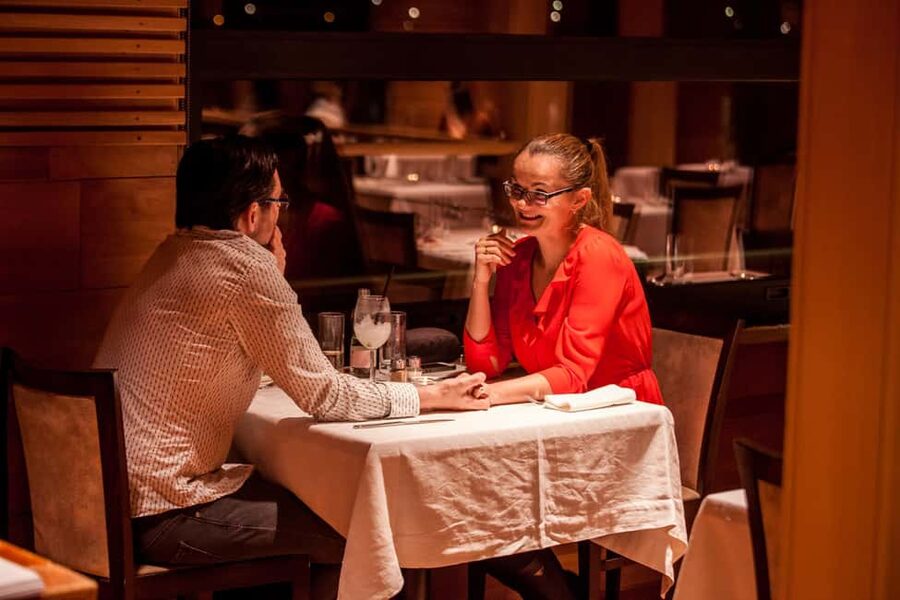 Budapest: 2-Course Dinner for 2 on a Boat Restaurant - Who will enjoy this dinner most?