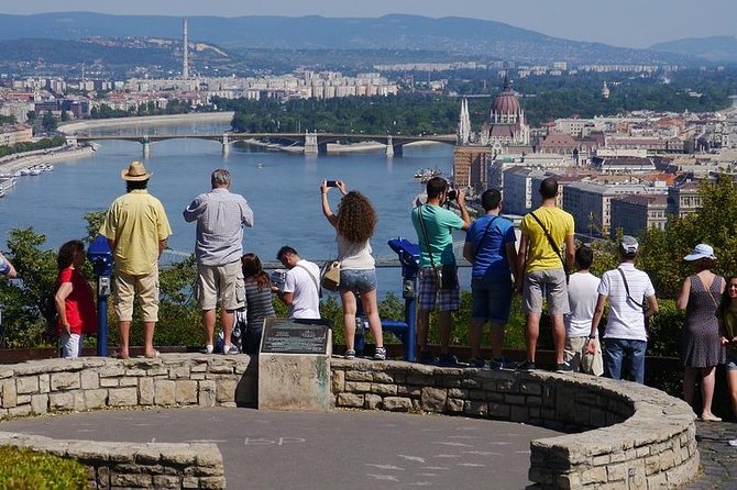 Budapest: 3-Hour Live-guided Bus Tour and 1-hour River Cruise - Is $51.66 good value?