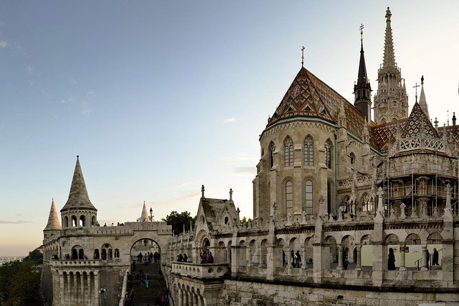 Budapest: 3-Hour Live-guided Bus Tour and 1-hour River Cruise - Practical tips for a smoother outing