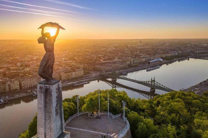 Budapest: 3-Hour Live-guided Bus Tour and 1-hour River Cruise - Fisherman’s Bastion: the visual high point