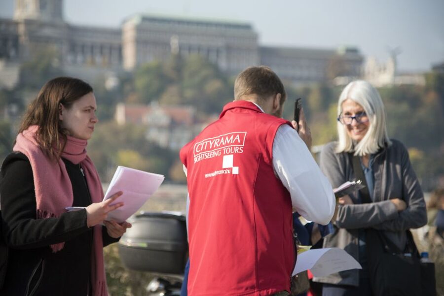 Budapest: 3-Hour Trabant Sightseeing Tour - Ecseri flea market and the city’s socialist housing