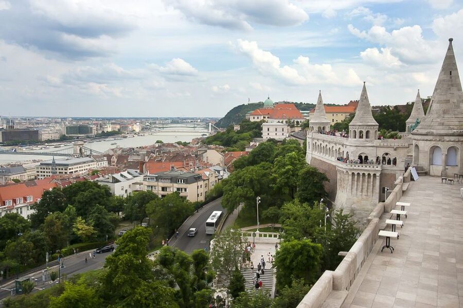 Budapest 3-Hour Walking Tour in Italian - Fishermen’s Bastion supplies the big views