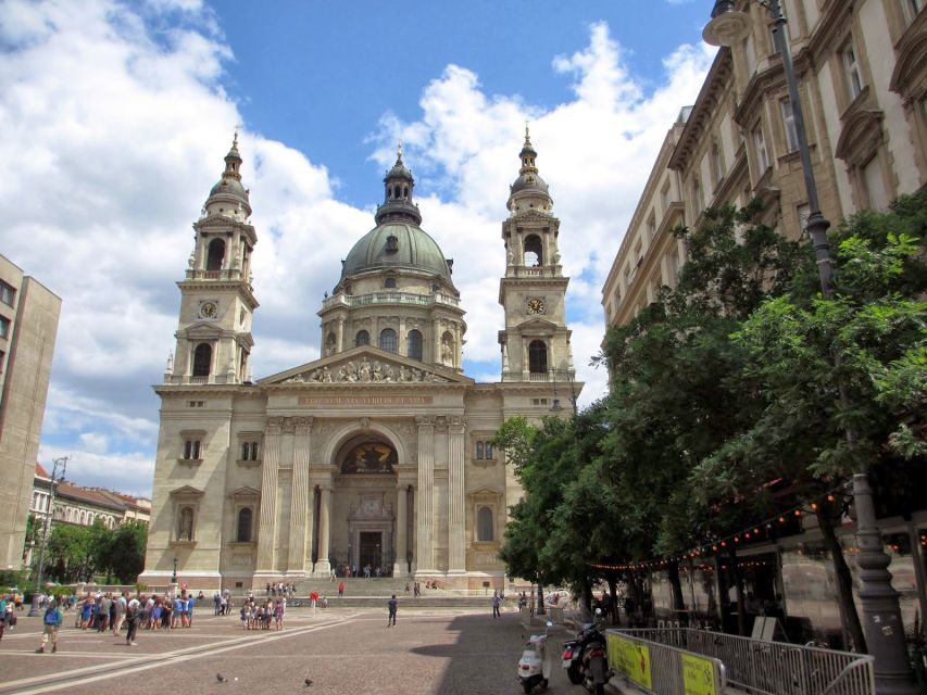 Budapest: 3-Hour Walking Tour of Pest with a Historian - The Danube Promenade and Gresham Palace
