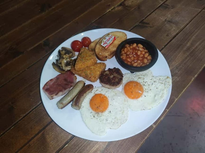 Budapest: 4-hour Bottomless Brunch w/ Cocktails & Craft Beer - Music, games, and the Ruin Brew atmosphere