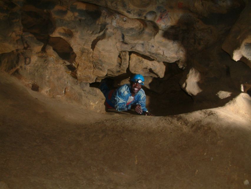 Budapest: Adventure Caving Tour with Guide - What to wear and what to leave behind
