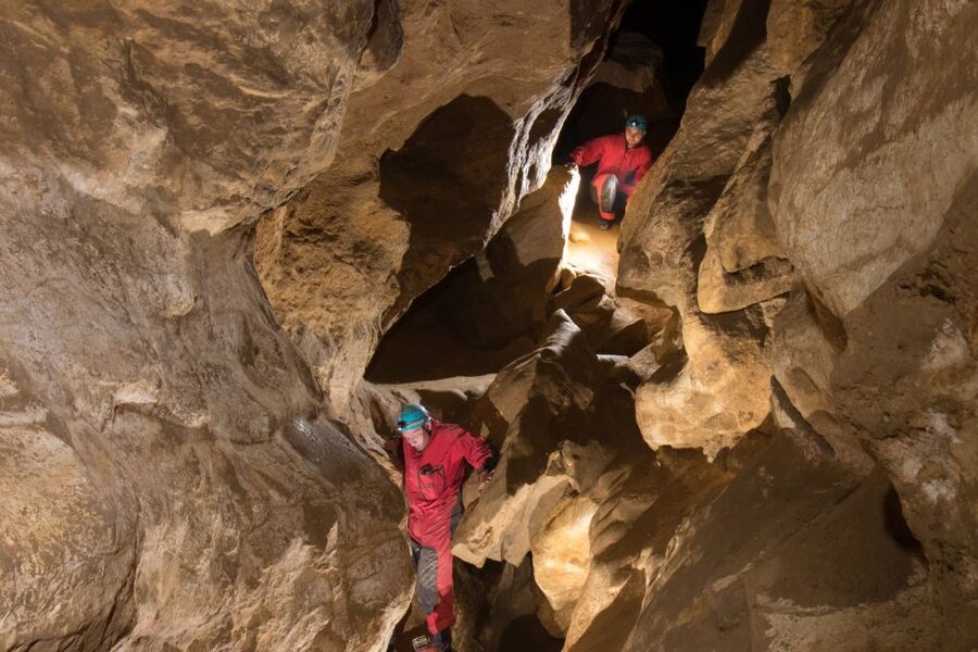 Budapest: Adventure Caving Tour with Guide - Getting to Pál-völgyi Caves from central Budapest