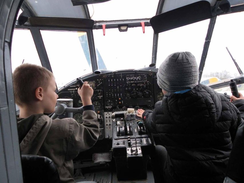 Budapest: Aeropark Admission Ticket - Starting your visit among the open-air aircraft