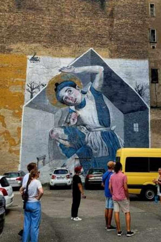 Budapest: Alternative Street Art & Jewish Tour - Entering Budapest’s Jewish Quarter