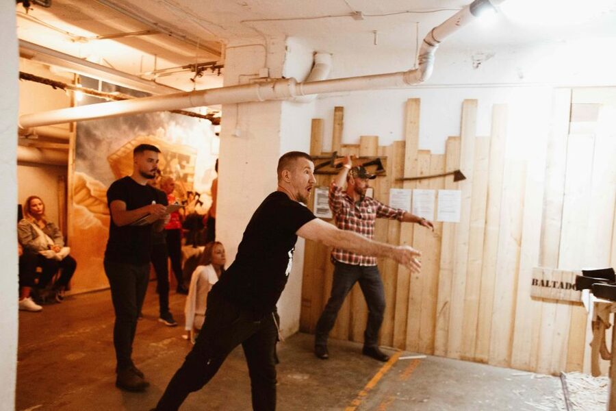 Budapest: Axe Throwing Experience - Quick points before you book