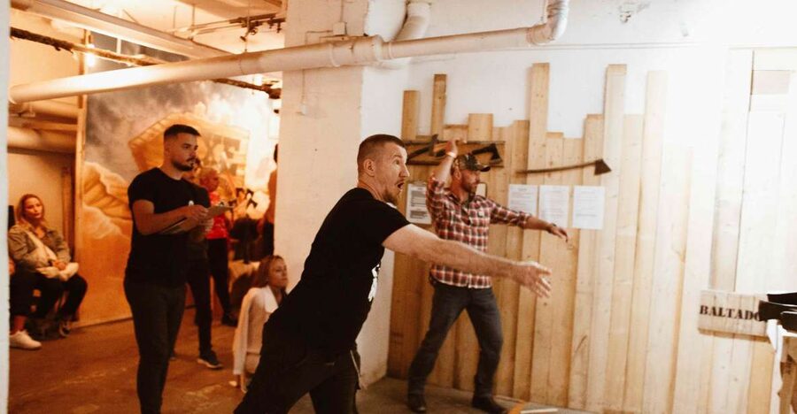 Budapest: Axe Throwing Experience - Why axe throwing works in a city break