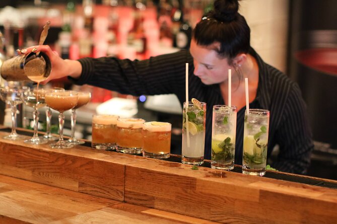 Budapest: Bar Crawl Tour with Drinks and Shots Included - Wesselényi utca and four creative shots