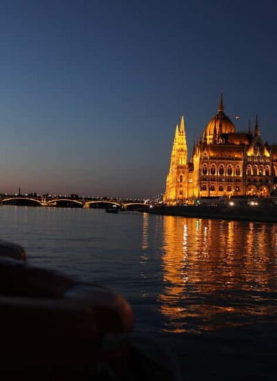 Boat Cruise with Personal Guide and Drink