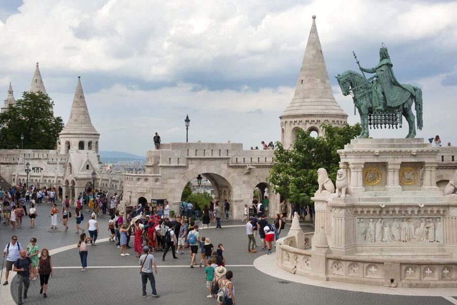 Budapest: Buda Castle District Walking Tour - Matthias Church and the Holy Trinity Statue