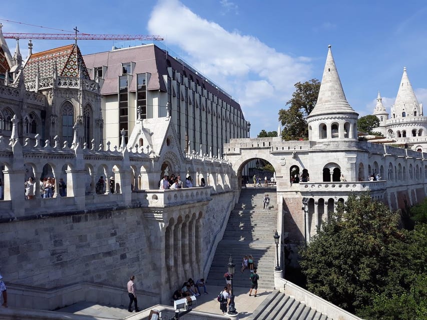Budapest: Buda Castle Walking Tour & Folk Music Performance - Key points to know before you book