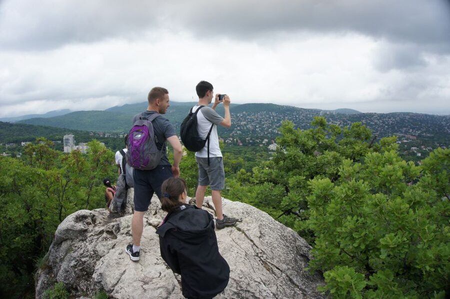 Budapest: Buda Hills Guided Hiking Tour with Optional Lunch - Fitness, footwear, and seasonal conditions