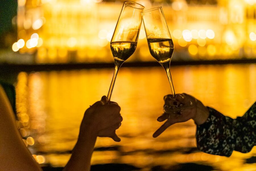 Budapest: Candlelit Dinner River Cruise with Live Music - Is $129 good value?