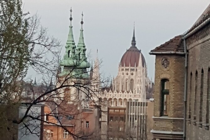 Budapest: Castle District Walking Tour - What the guides do best
