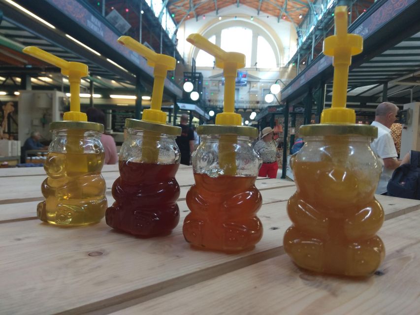 Budapest: Central Market Hall Guided Food Tour with Tastings - Why the short format can work well