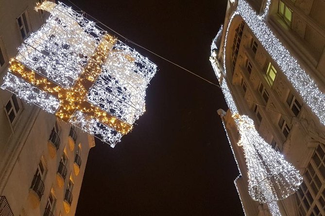Budapest Christmas Market Tour with Basilica visit & Chimney cake - Final call: book it for guidance, not bargain shopping