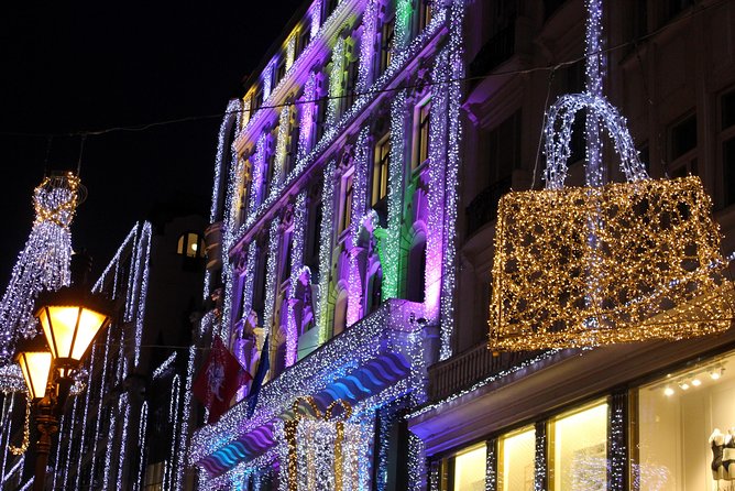 Budapest Christmas Walking Tour & Entry to St Stephen's Basilica - Váci Street and the first taste of market season
