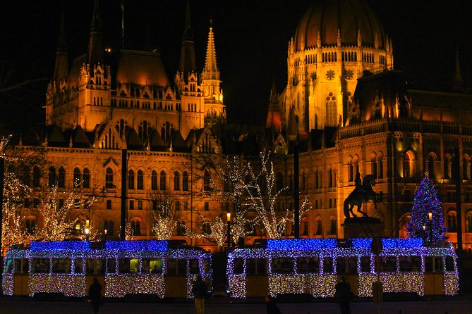 Budapest Christmas Walking Tour & Entry to St Stephen's Basilica - Starting inside the Hungarian State Opera House