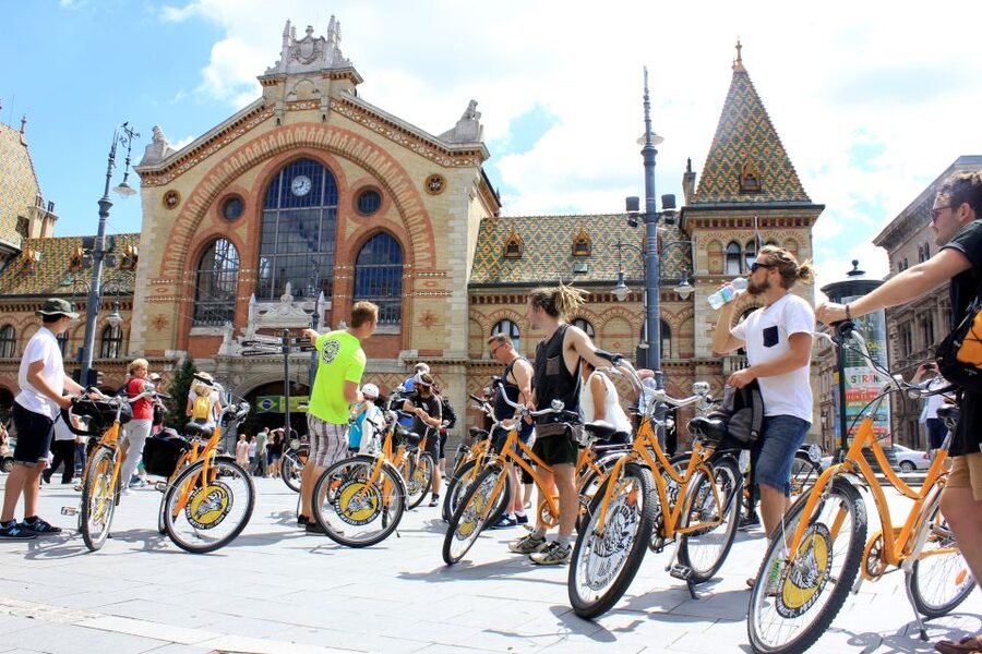 Budapest: City Bike Tour with Coffee Stop - How difficult is the Budapest bike tour?