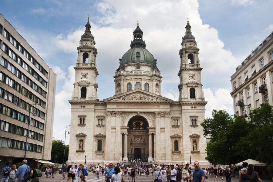 Budapest: City Center Walking Tour - Why a Pest walking tour is a smart first look