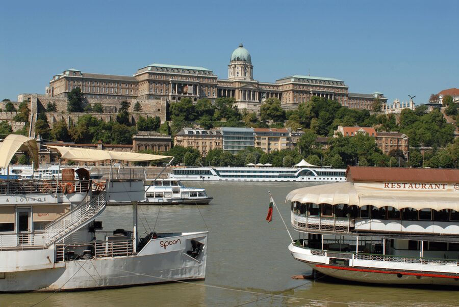 Budapest: City Discovery Tour - A fast introduction to Budapest’s two sides