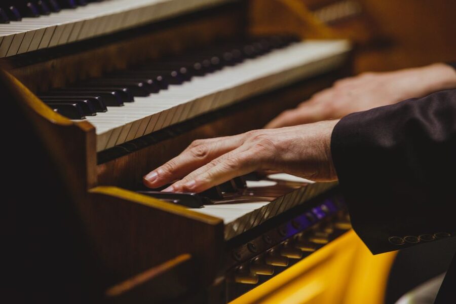 Budapest: Classical Music Concerts in St Stephen's Basilica - The organ program: Bach, Handel, Vivaldi, and Widor