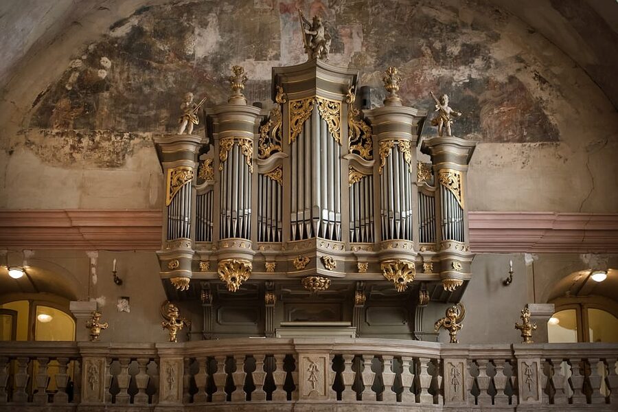 Budapest: Concert on the Oldest Working Organ in the City - The short introduction and printed program
