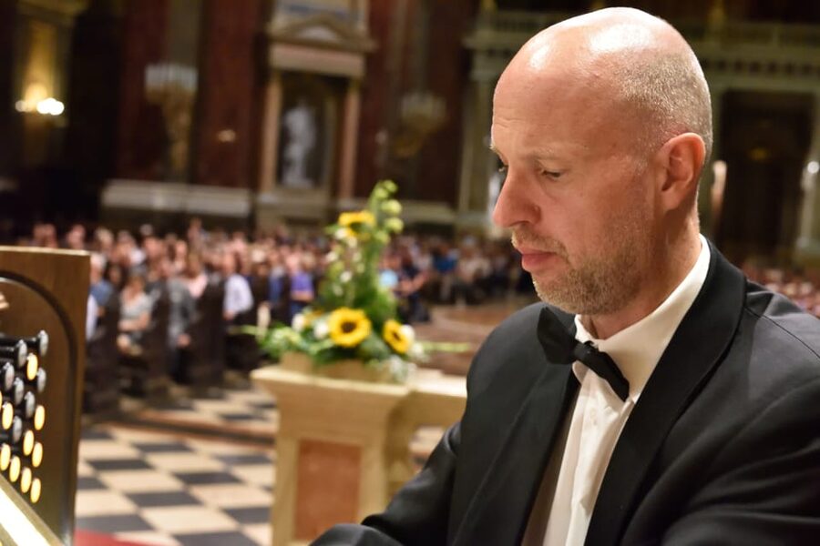 Budapest: Concert on the Oldest Working Organ in the City - A 25-pipe organ with an intimate sound