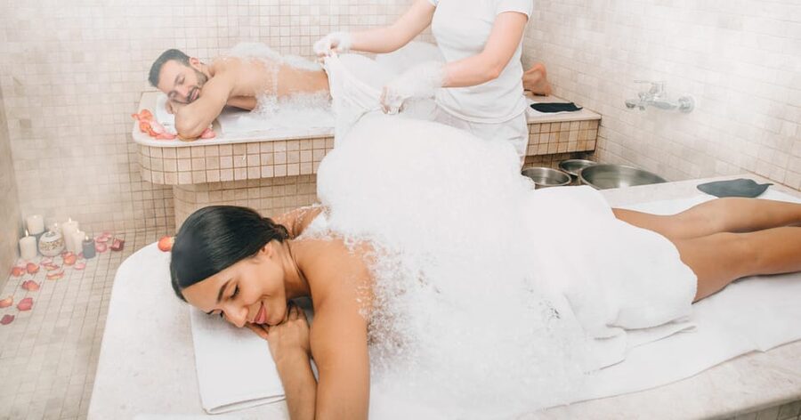 Budapest: Couple Holistic Swedish Massage with Jacuzzi Time - What the Budapest couples package includes