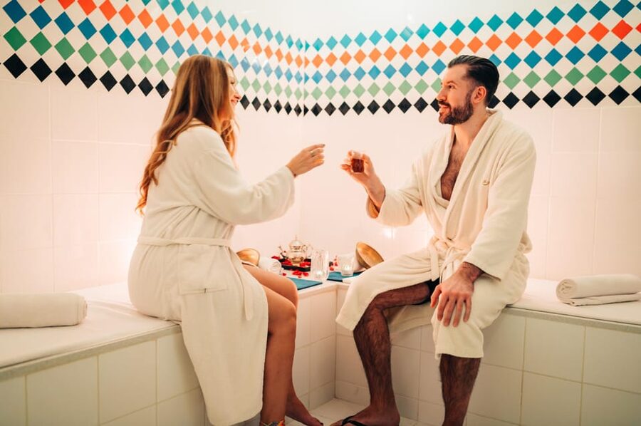 Budapest: Couple Holistic Swedish Massage with Jacuzzi Time - Timing, transport, and practical planning
