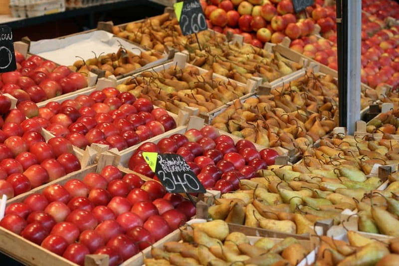 Budapest Culinary & Wine Walk—Budapest’s Signature Food Tour - Group size, walking demands, and timing